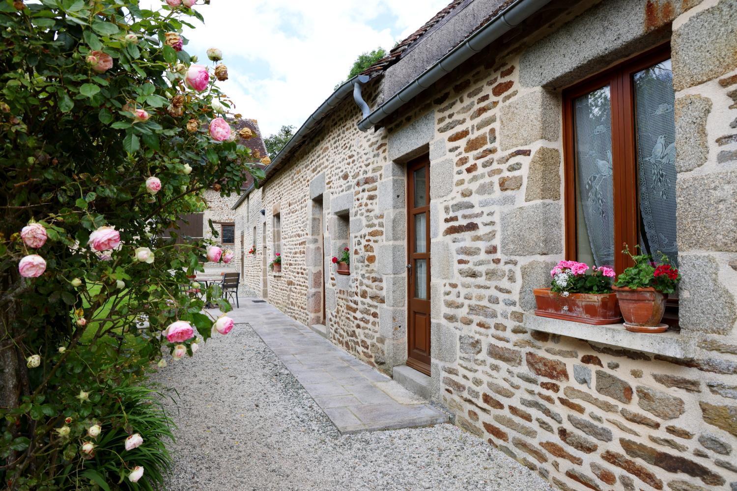 Chambre D'Hote Courtoux Saint-Denis-sur-Sarthon Exteriör bild