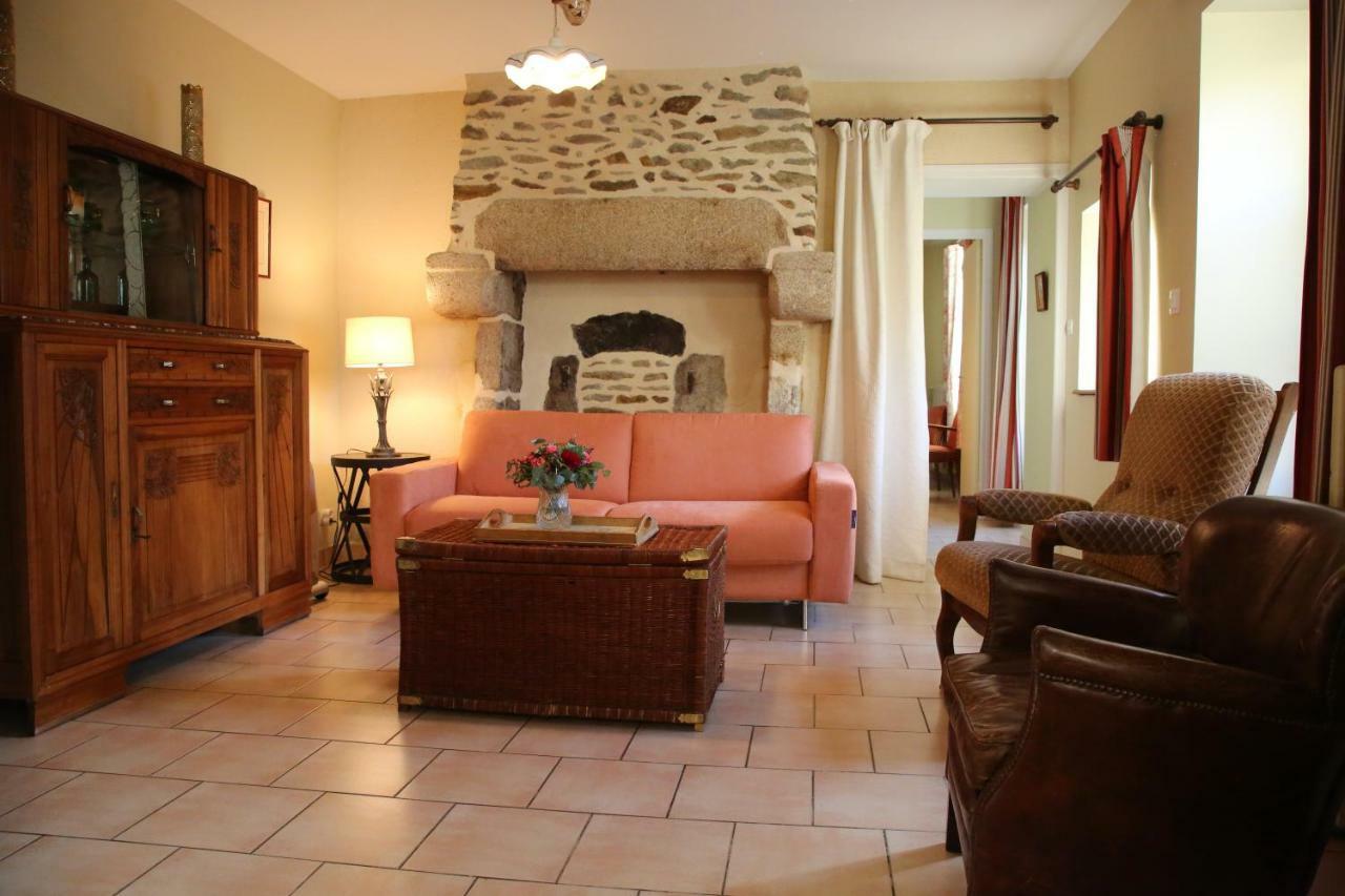 Chambre D'Hote Courtoux Saint-Denis-sur-Sarthon Exteriör bild